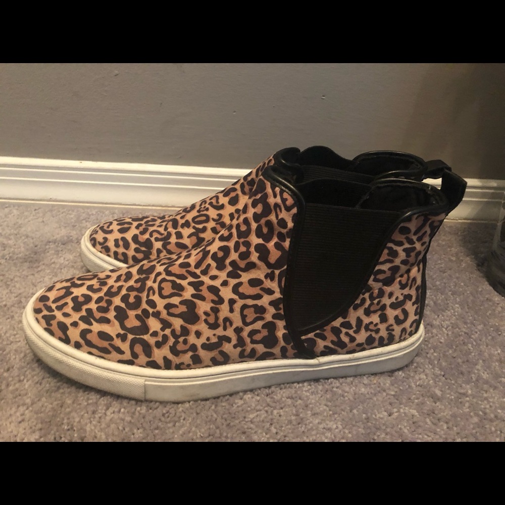 Leopard sneakers